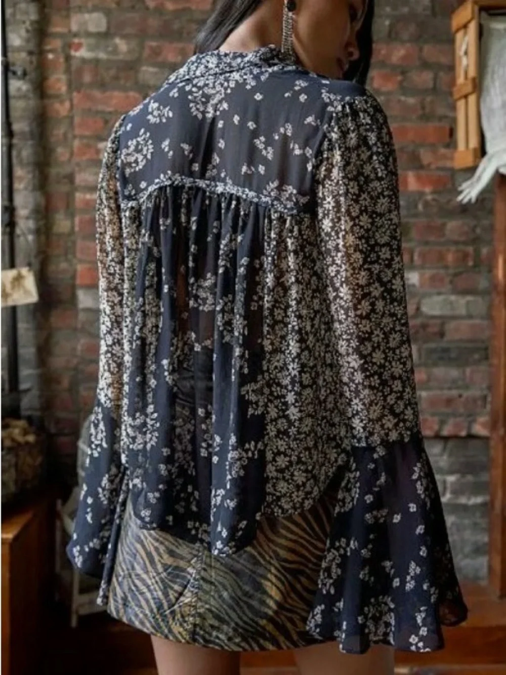 Free People Serena Printed Blouse in Black - Picture 3 of 14